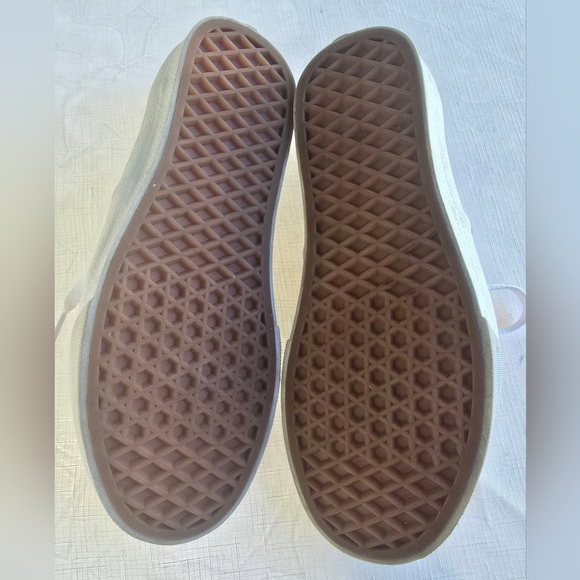 Vans Women's Pink Floral Canvas Sneakers 7.5 - Picture 5 of 8